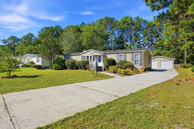 136 Champion Drive, Hampstead, NC 28443