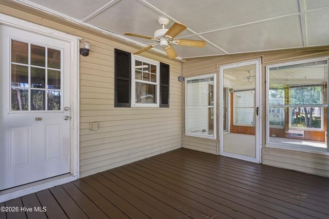 136 Champion Drive, Hampstead, NC 28443