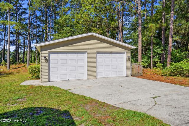 136 Champion Drive, Hampstead, NC 28443