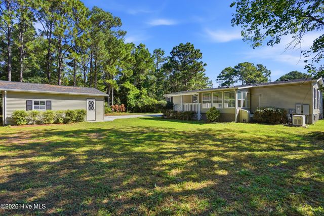 136 Champion Drive, Hampstead, NC 28443