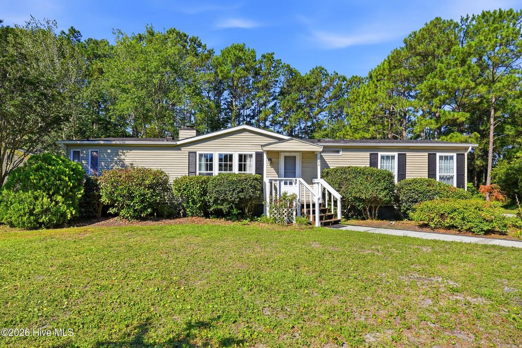 136 Champion Drive, Hampstead, NC 28443