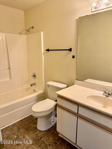 1701 Tollie Court B, Greenville, NC 27858