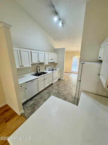 1701 Tollie Court B, Greenville, NC 27858