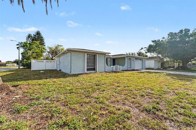 3207 SALISBURY DRIVE, Holiday, FL 34691
