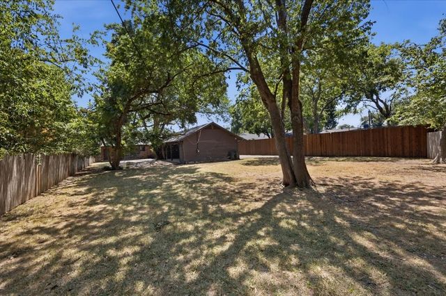3808 Trail Lake Drive, Fort Worth, TX 76109
