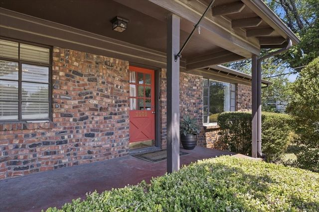 3808 Trail Lake Drive, Fort Worth, TX 76109