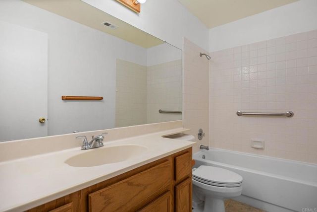 3795 Kelton Drive, Oceanside, CA 92056