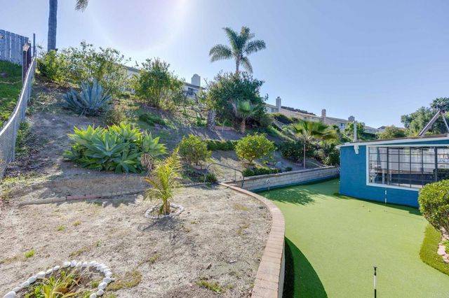3795 Kelton Drive, Oceanside, CA 92056