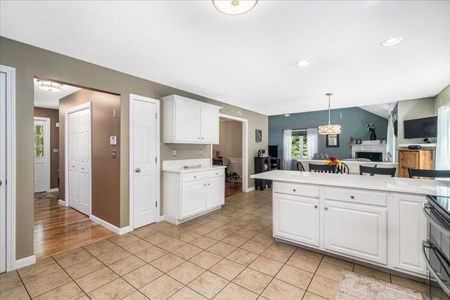155 Wallace Road, Bedford, NH 03110