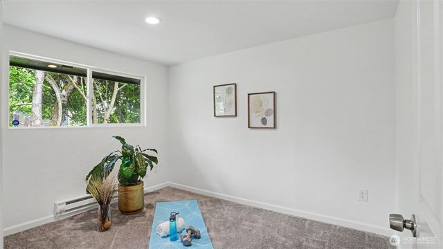 7039 S L Street, Tacoma, WA 98408