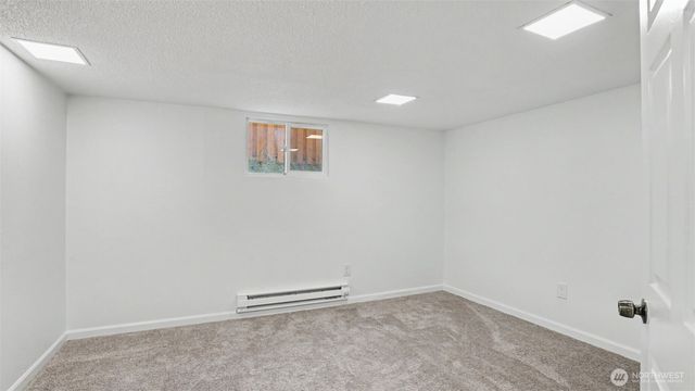 7039 S L Street, Tacoma, WA 98408