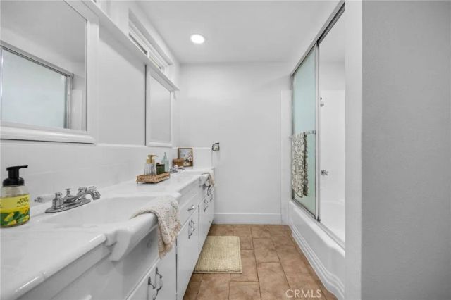 1745 W Bowling, Anaheim, CA 92804