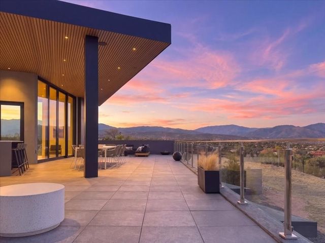 871 Camino Francisca, Santa Fe, NM 87506