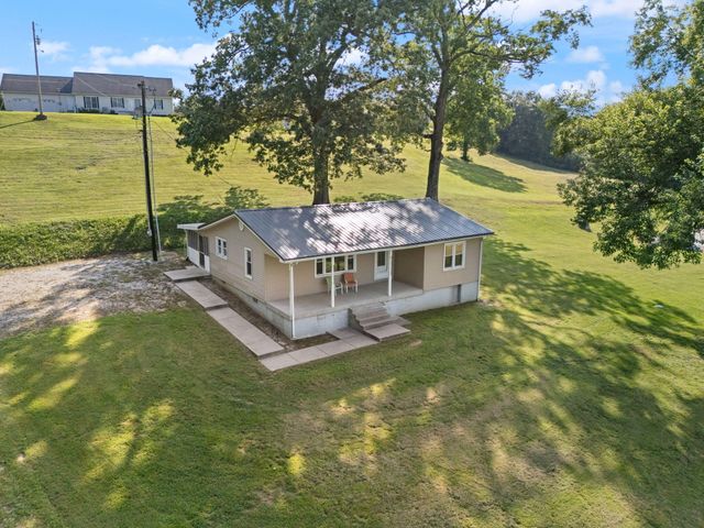 1310 Irvine Road, Clay City, KY 40312