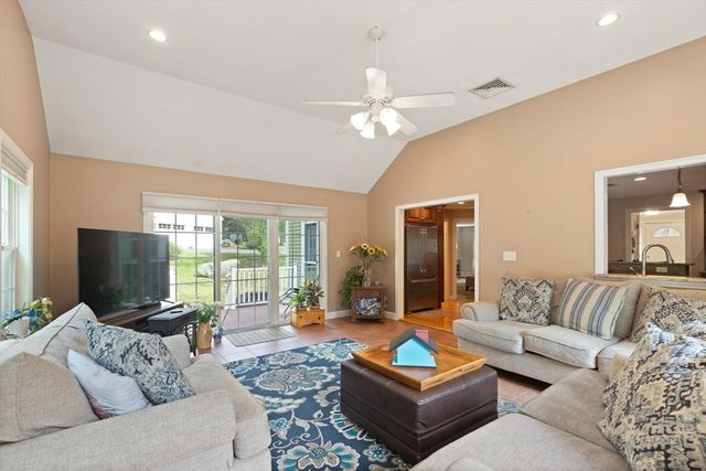 210 Abbott, North Andover, MA 01845