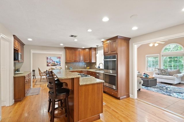 210 Abbott, North Andover, MA 01845