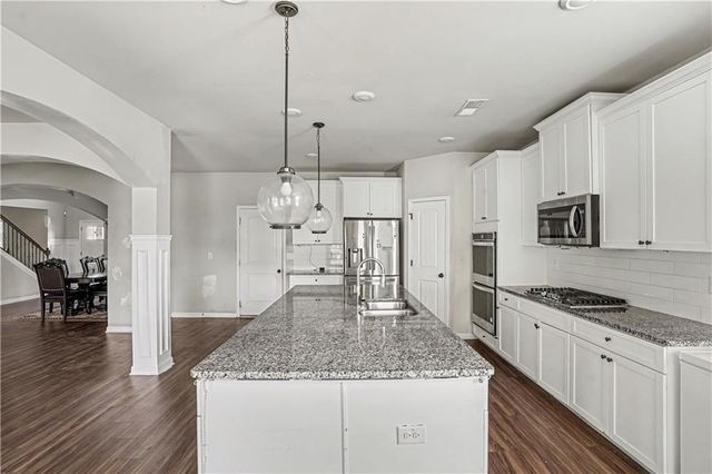 945 Mystic Way, Hampton, GA 30228