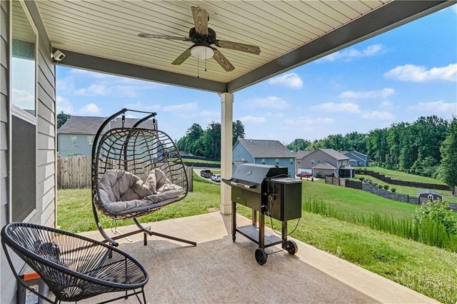 945 Mystic Way, Hampton, GA 30228