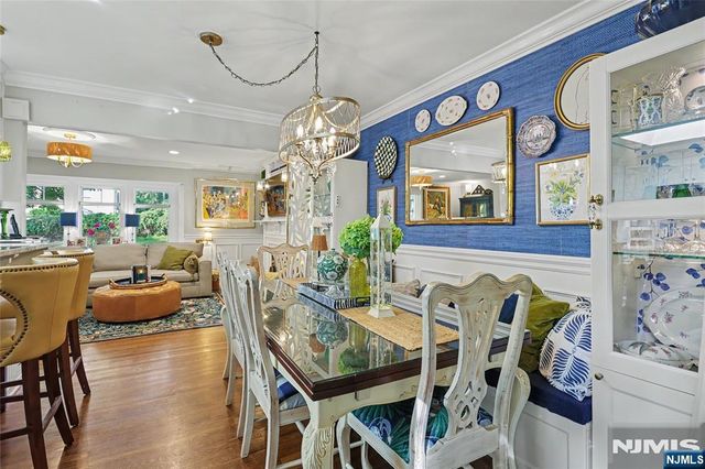 20 Manson Place, Hillsdale, NJ 07642