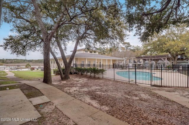 3230 Cumberland Road, 54, Ocean Springs, MS 39564