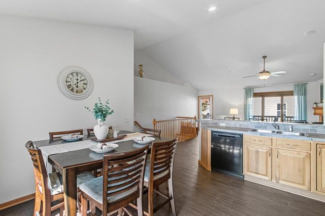 4229 Baybrook Drive, Janesville, WI 53546