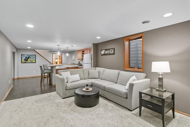 4229 Baybrook Drive, Janesville, WI 53546