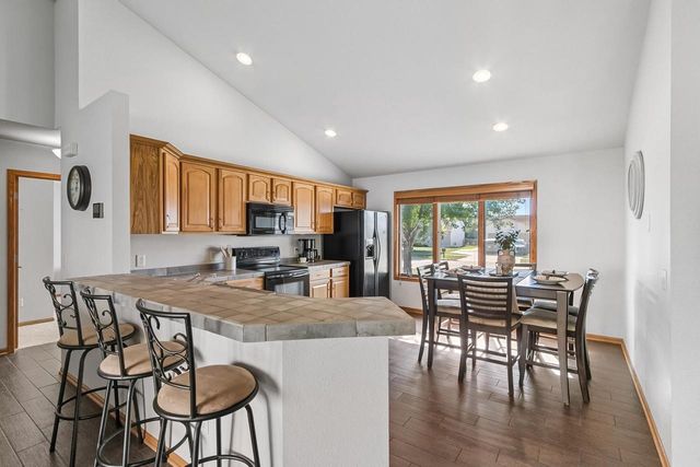 4229 Baybrook Drive, Janesville, WI 53546