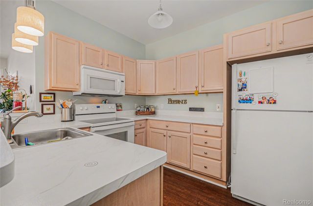 50223 Monroe Street, Canton Charter Township, MI 48188