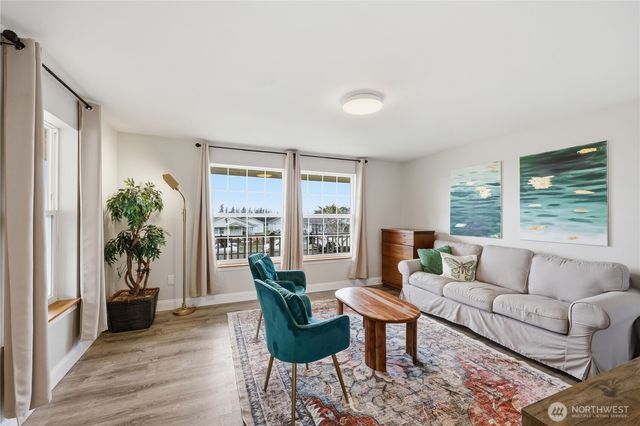 110 Alpine Loop, Sequim, WA 98382