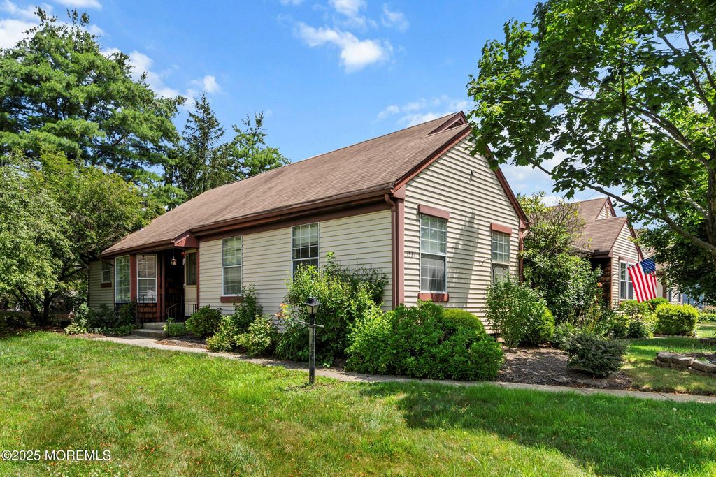 153D Concordia Circle, Monroe, NJ 08831