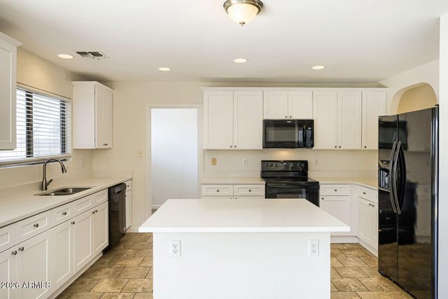 10633 E BOGART Avenue, Mesa, AZ 85208