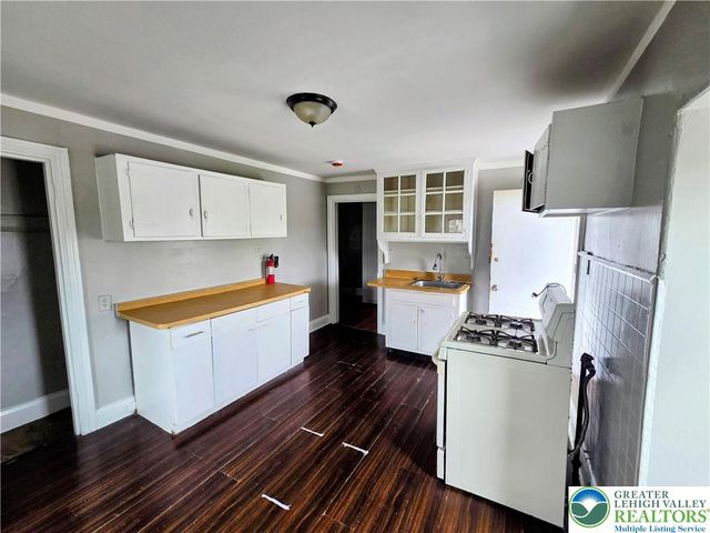 1048 West Walnut Street 3, Allentown City, PA 18102