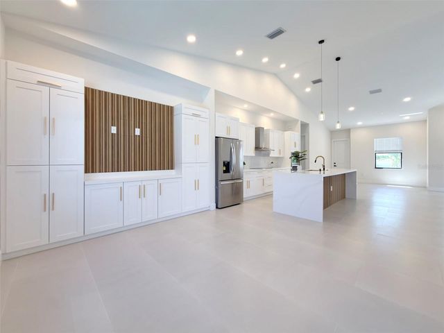 14671 LILLIAN CIRCLE, Port Charlotte, FL 33981