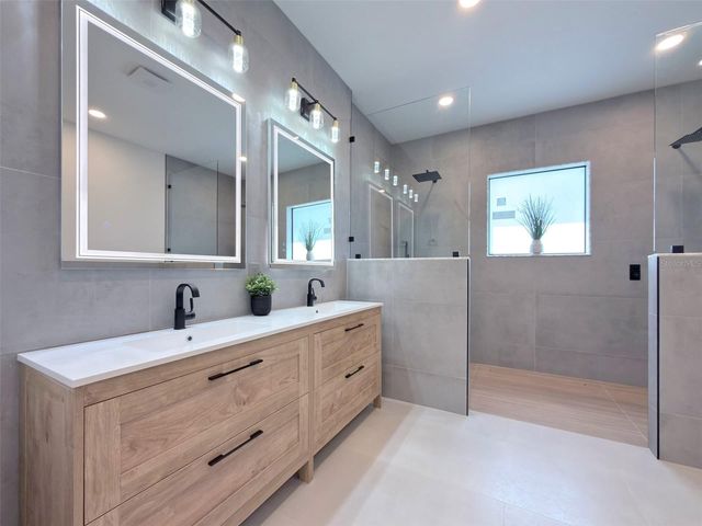 14671 LILLIAN CIRCLE, Port Charlotte, FL 33981