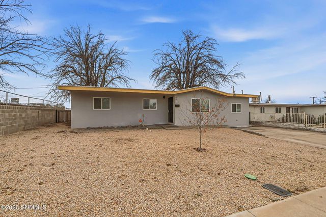 2316 Calle De Suenos, Las Cruces, NM 88001