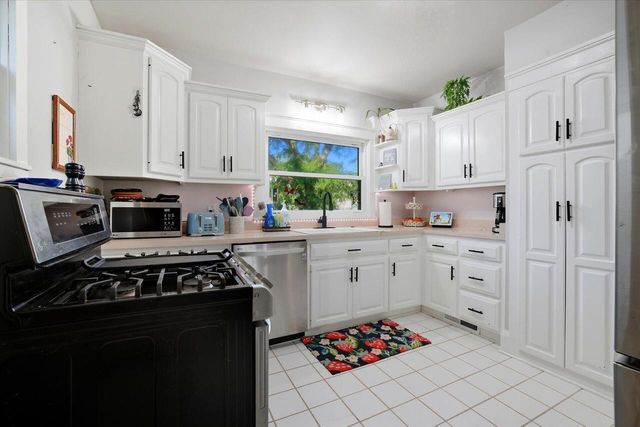 1803 E Rusk AVENUE, Milwaukee, WI 53207