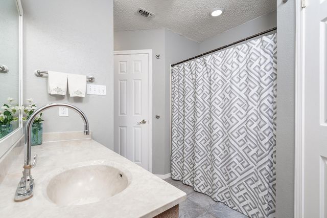 8207 Mescalero DR, Austin, TX 78736