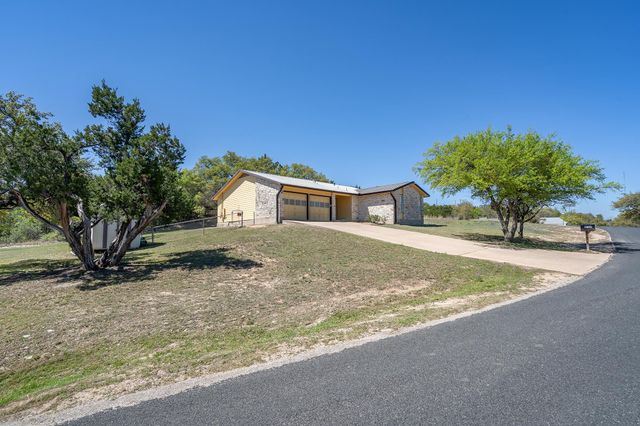 8207 Mescalero DR, Austin, TX 78736