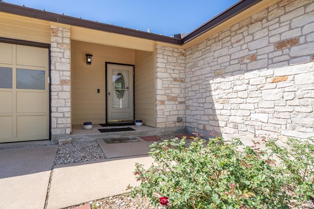 8207 Mescalero DR, Austin, TX 78736