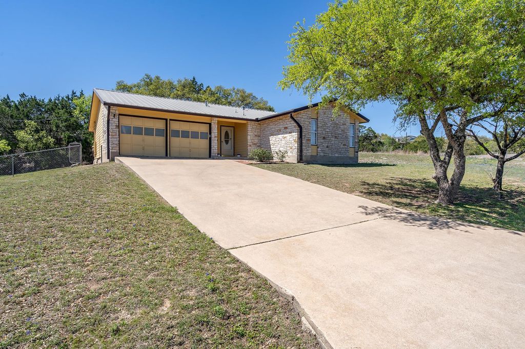 8207 Mescalero DR, Austin, TX 78736