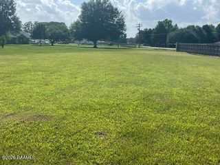 1 Bunker Drive, St. Martinville, LA 70582