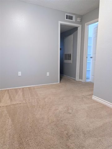 58 Evanston Street 1, Houston, TX 77015