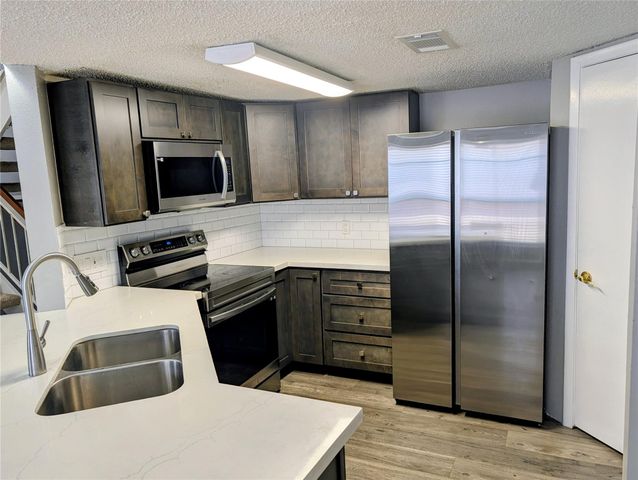 58 Evanston Street 1, Houston, TX 77015