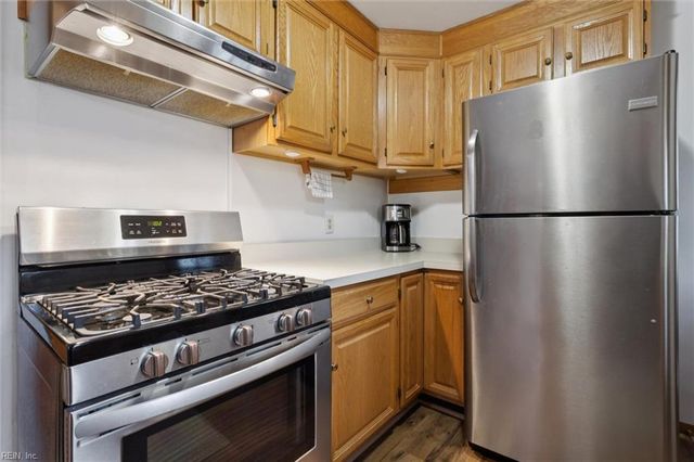 23 Parker AVE, Newport News, VA 23606