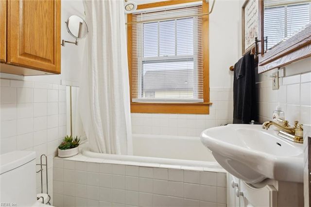 23 Parker AVE, Newport News, VA 23606