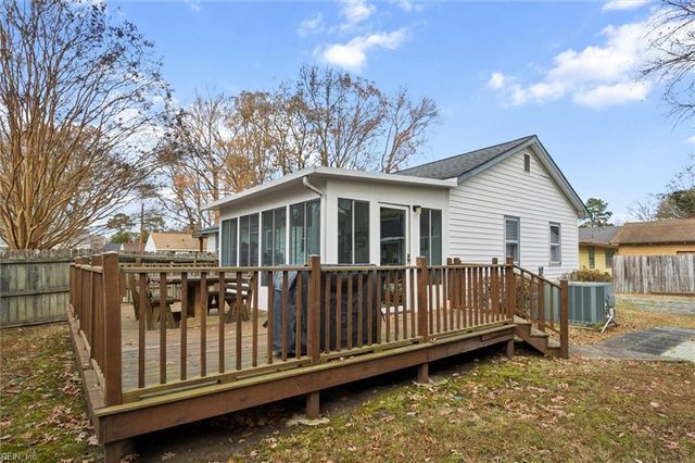 23 Parker AVE, Newport News, VA 23606