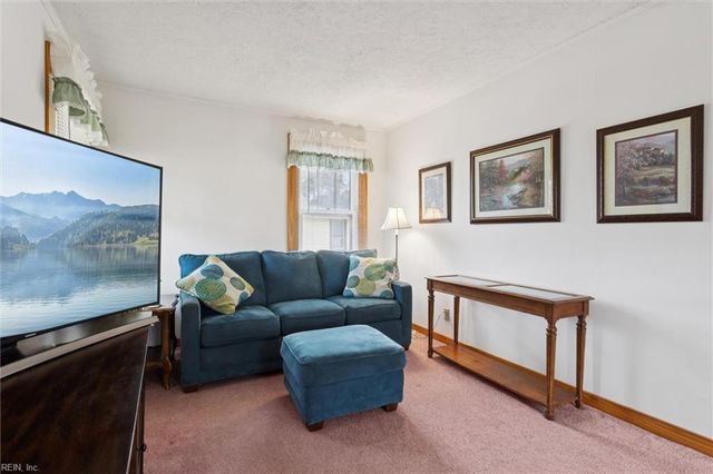 23 Parker AVE, Newport News, VA 23606