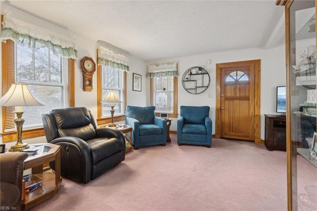 23 Parker AVE, Newport News, VA 23606