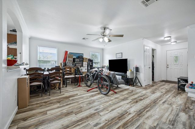 119 Brooke ST, Hutto, TX 78634