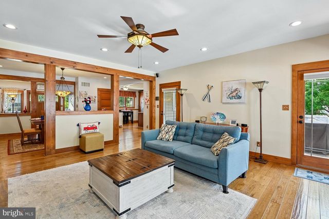 319 6TH AVE NE, Glen Burnie, MD 21060